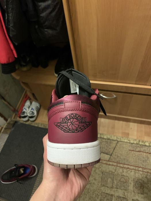 Продаю кроссовки air jordan low