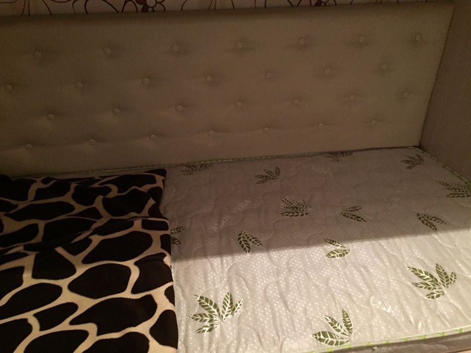 Продается двухярусная кровать