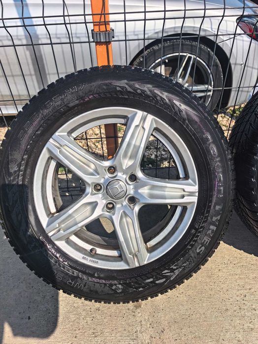 Оригинални джанти Honda + Nokian WR SUV 4 225/65R17 – почти нови