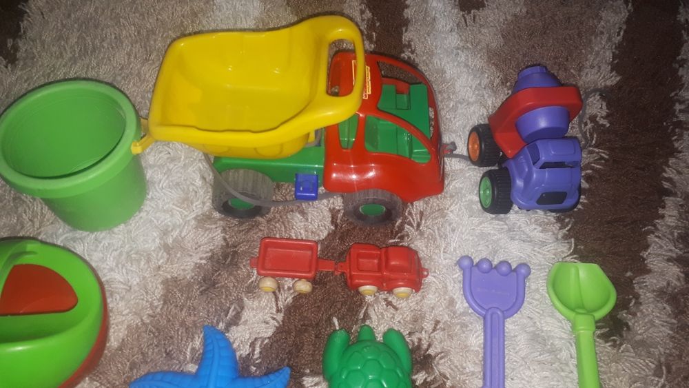 игрушки для снега и песка