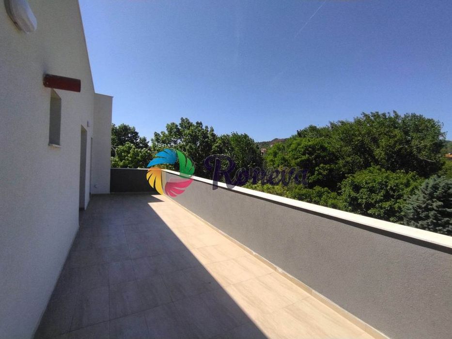 Продава се Тристаен апартамент в Варна, Възраждане 1 - 128 кв.м за 498 €/кв.м - Снимка #6