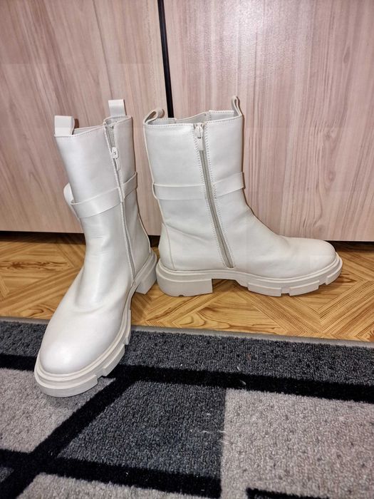 Нови оригинални боти