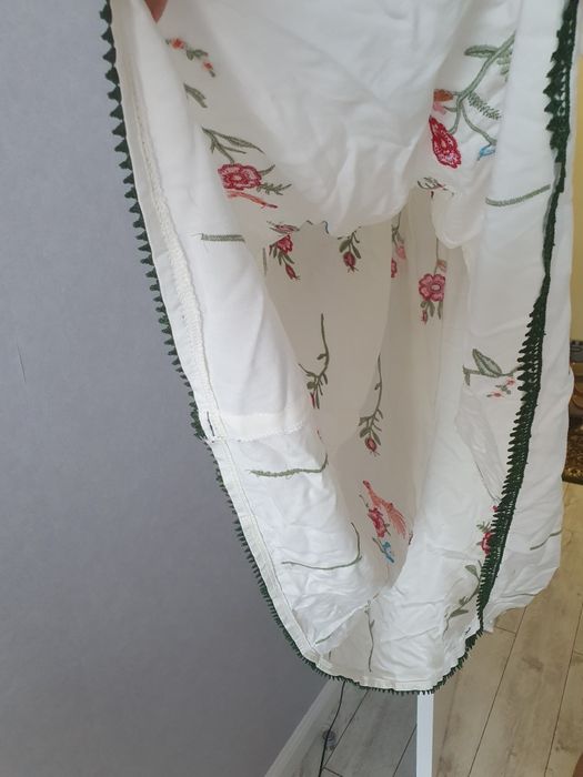 Платье женское с вышивкой