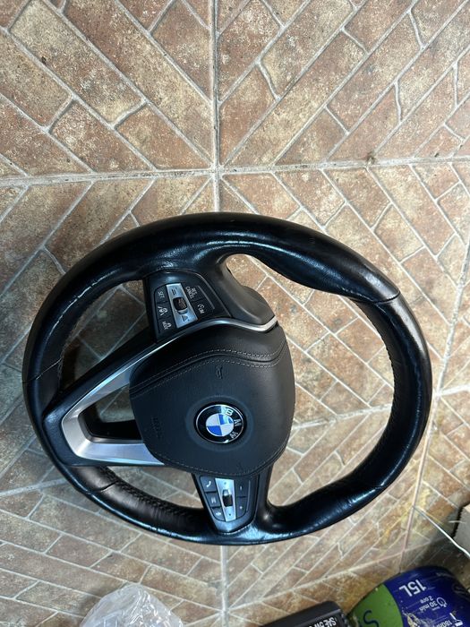 Volan complet cu airbag BMW X5 G05 cu vibratie si distronic