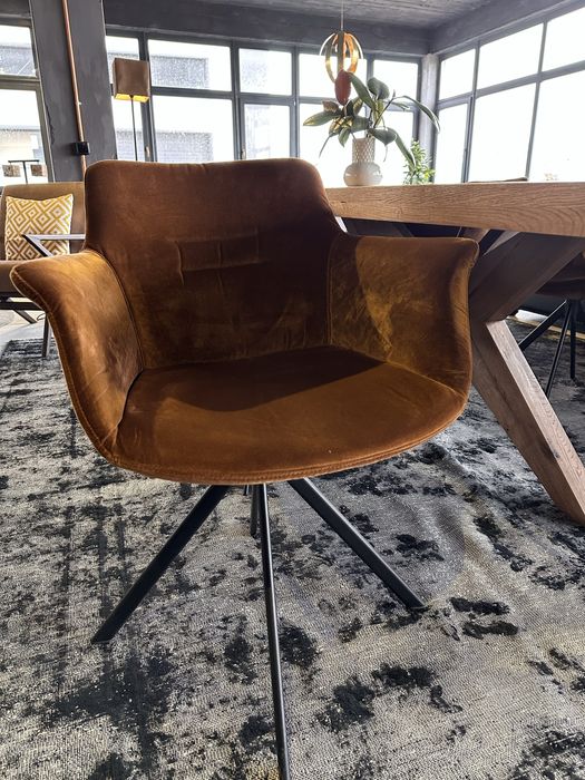 Scaun catifea rotstiv