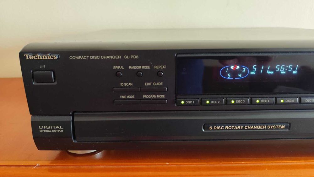 CD player Technics SL-PD8