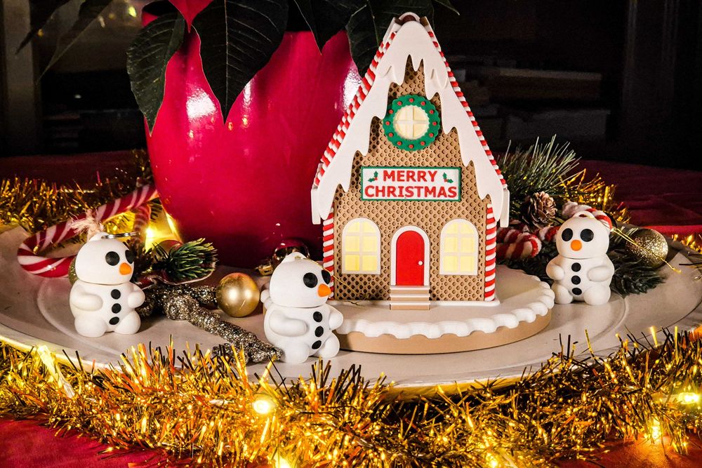 Casuța magică de turtă dulce – decorațiunea perfectă pentru Crăciun!