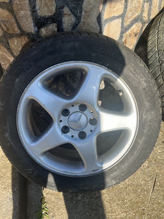 Джанти с зимни гуми 16-ки за mercedes