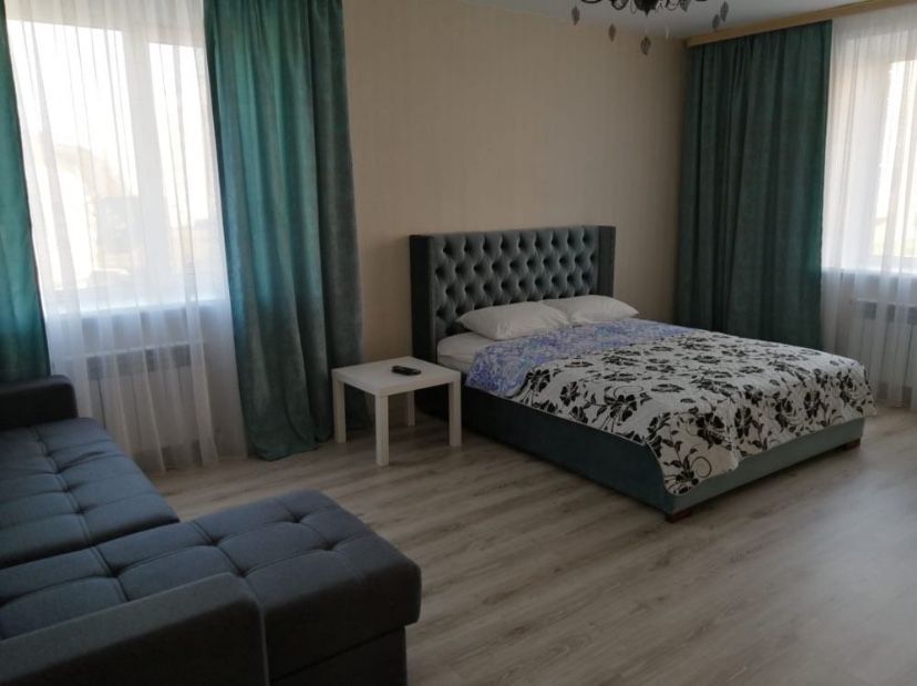 Сдается 2 ком кв левый берег жк Лазурный