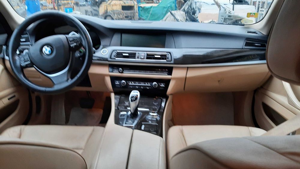 dezmembrez BMW f10 520d/capota f10/usa fata f10/bara fata f10