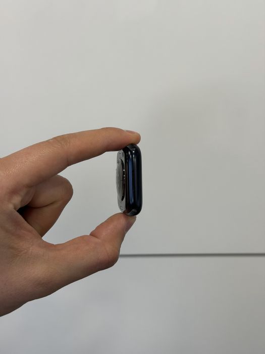Продавам Apple Watch series 9 45mm Cellular