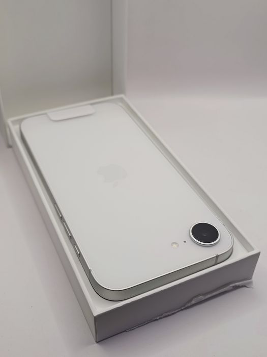 iPhone 16E 128GB White