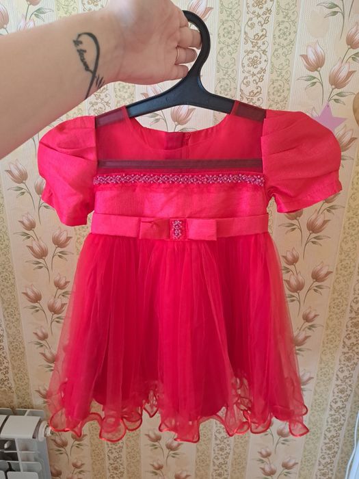 Продам два платья