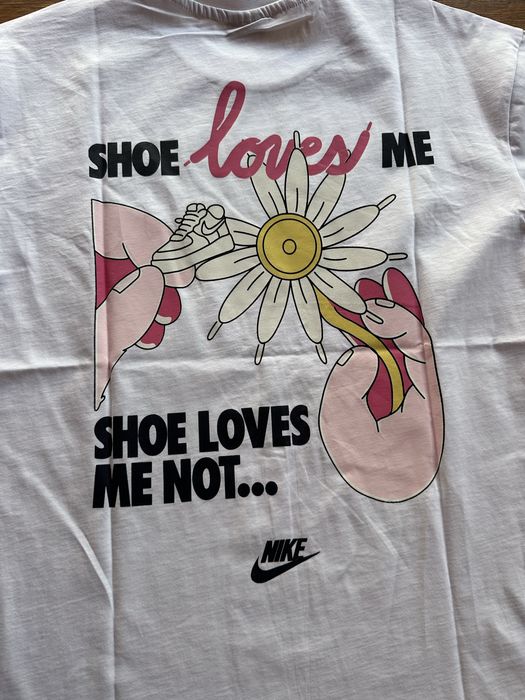 Дамска,памучна,бяла тениска Nike с голяма щампа на гърба