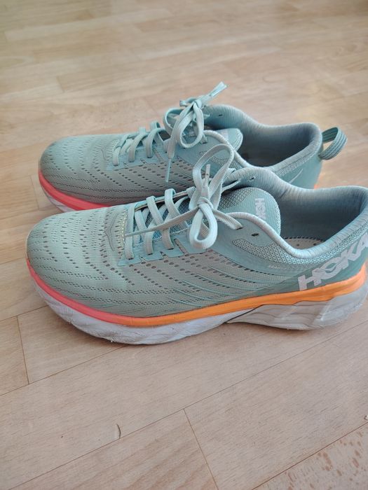 Маратонки Hoka arahi 4