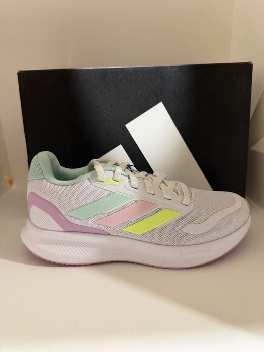 Маратонки Adidas