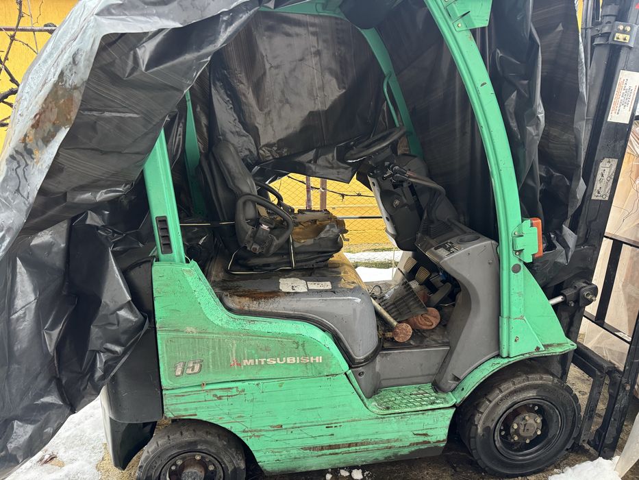 Dezmembrez stivuitor mitsubishi