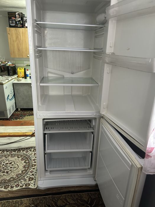 Продается холодильник