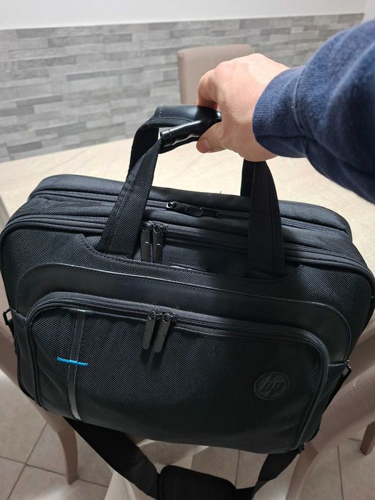 Pc laptop HP pavilion i3