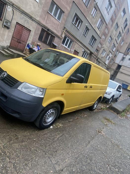 Servicii Cărat Marfă / Transport Rapid și Sigur – Prețuri Avantajoase!