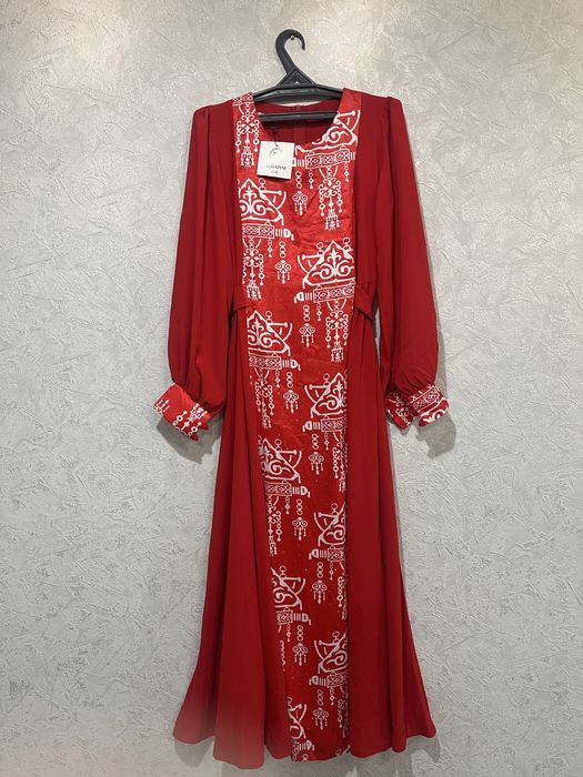 Продам новое платье. Размер 48-50