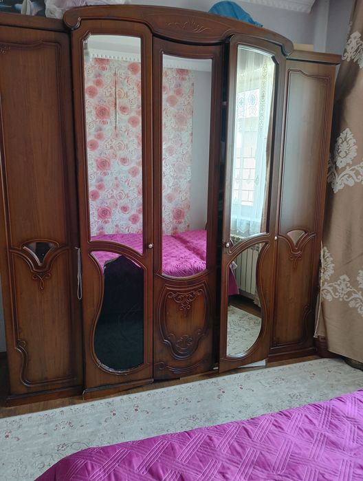 Продатся спальни гарнитура