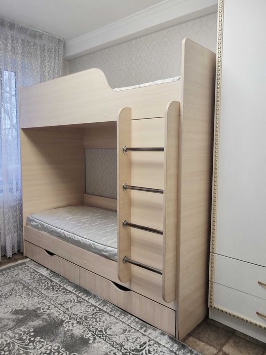 Кровать двухярусная