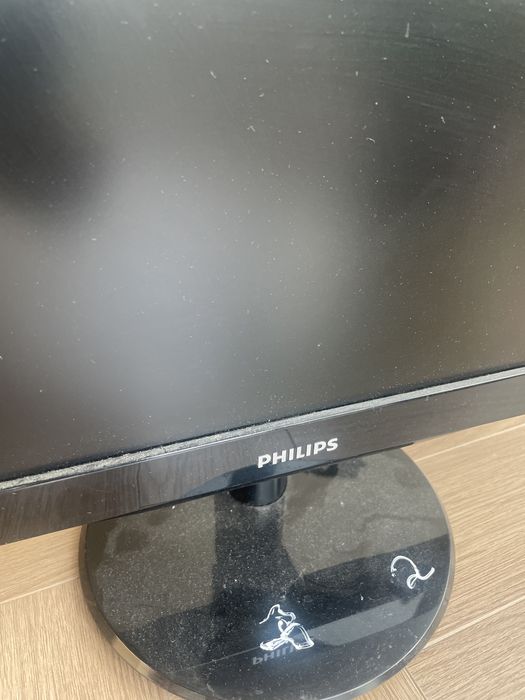 Монитор Philips