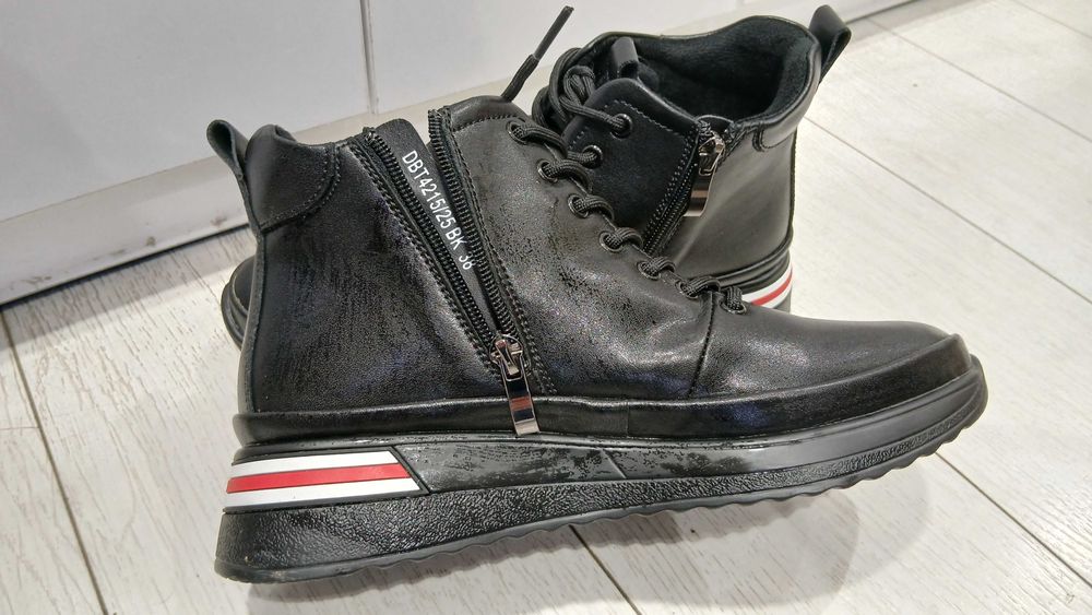 Симпатични спортни боти.