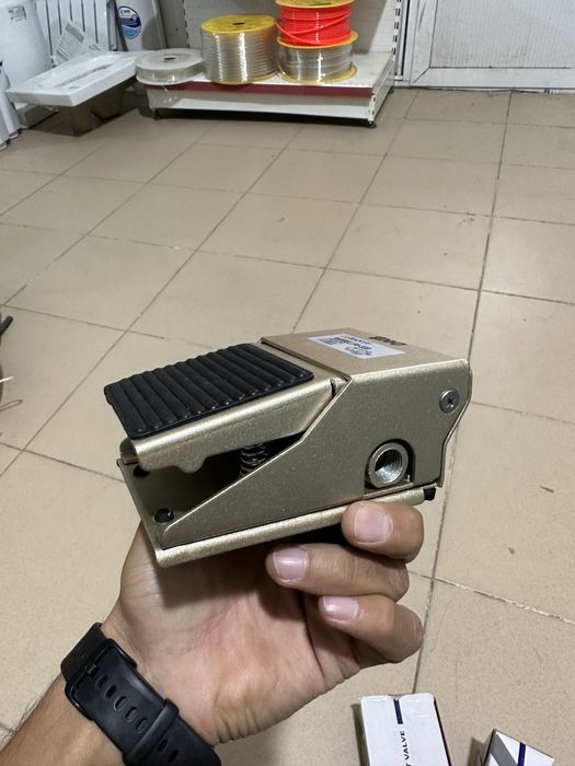 Педаль пневматическая  FV-320