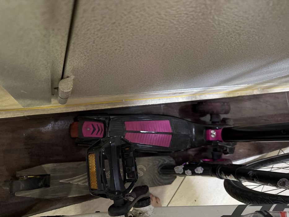 Самокат розовый детский