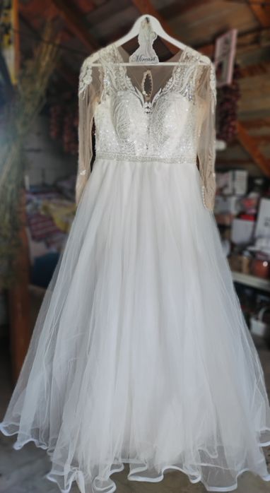 Vând Rochie de Mireasă