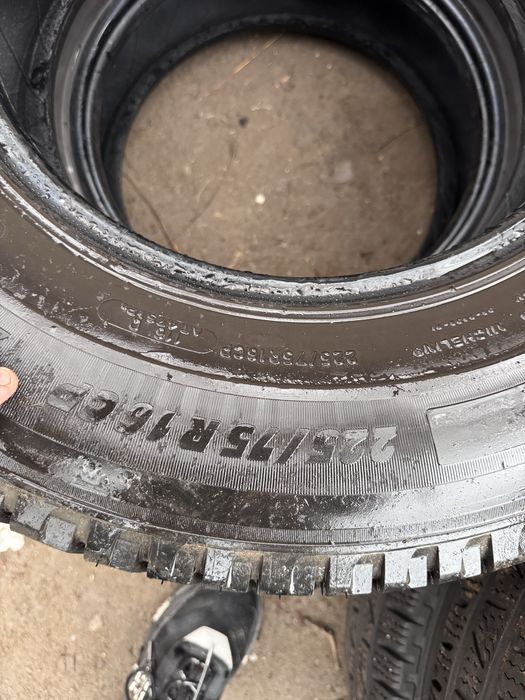 225/75/r16 C M+S