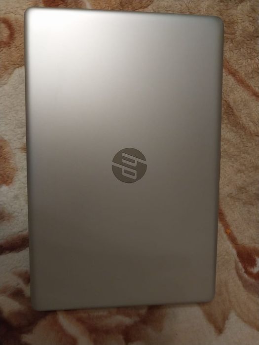 Ноутбук hp срочно продам