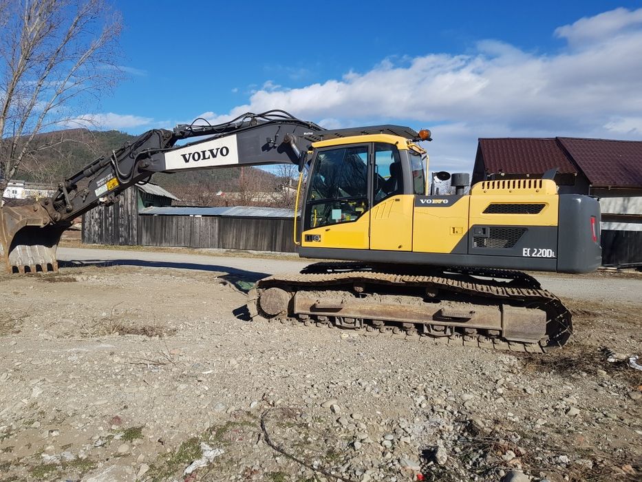 Lucrari excavator volvo