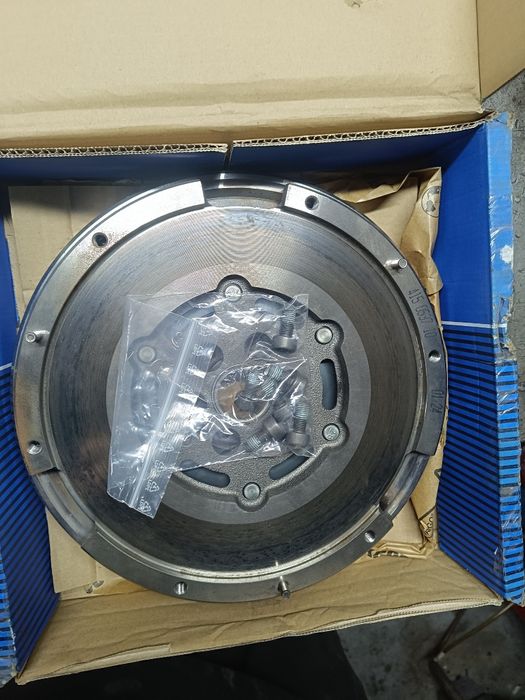 Vând kit ambreiaj complet Ford Mondeo 2013 diesel