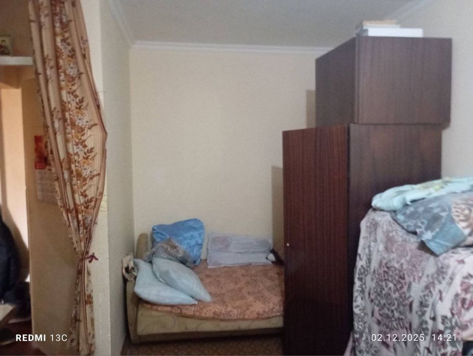 Срочно прлдаеться 1 комнатная квартира в городе Чирчик 3 микрарайоне