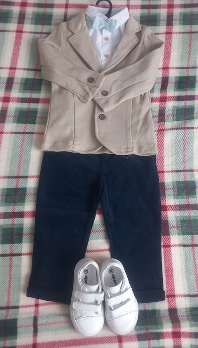 Costumaș elegant NOU bebe