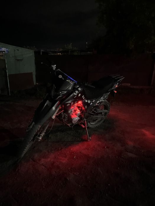 продам эндуро 250 кубов