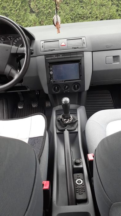 Skoda fabia 1.4 16 v