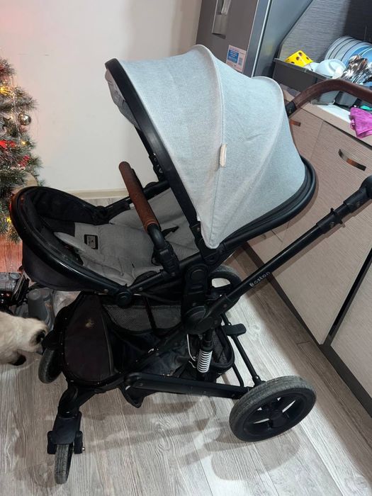 Продавам бебешка количка