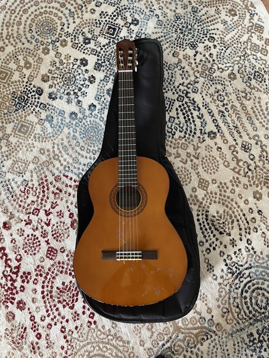 Гитара Yamaha C40