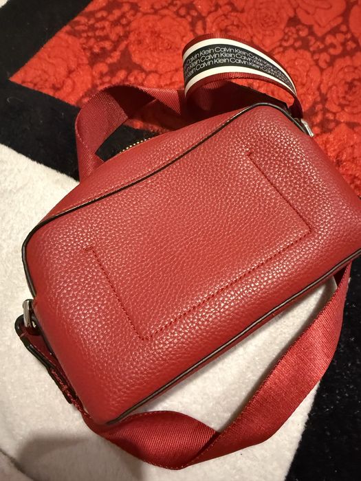 geanta calvin klein rosie noua