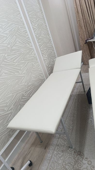 Медицинская кушетка