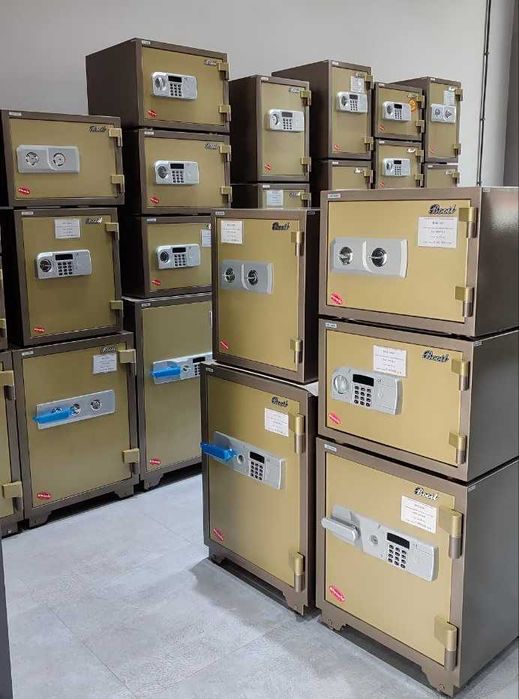 Огнестойкий сейф Booil TOPAZ BST-750