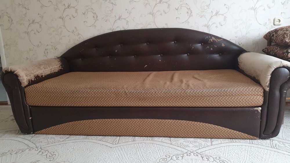 Продам диван б/у для перетяжки