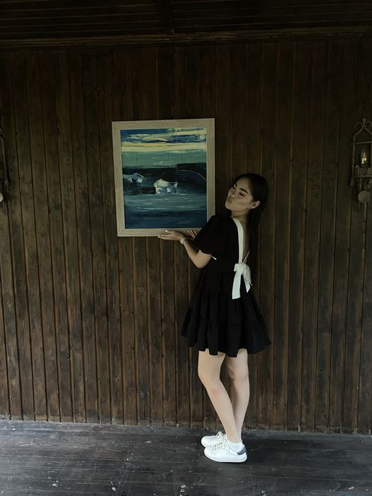 Платье с открытой спиной и бантиком