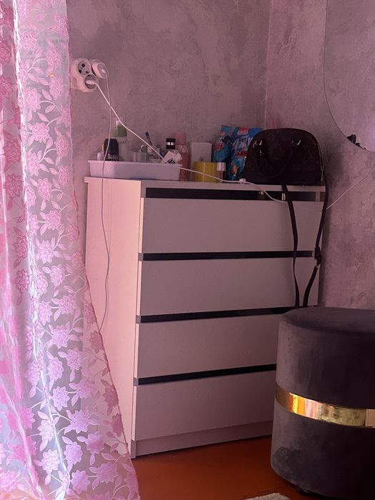 Комод. Почти новый