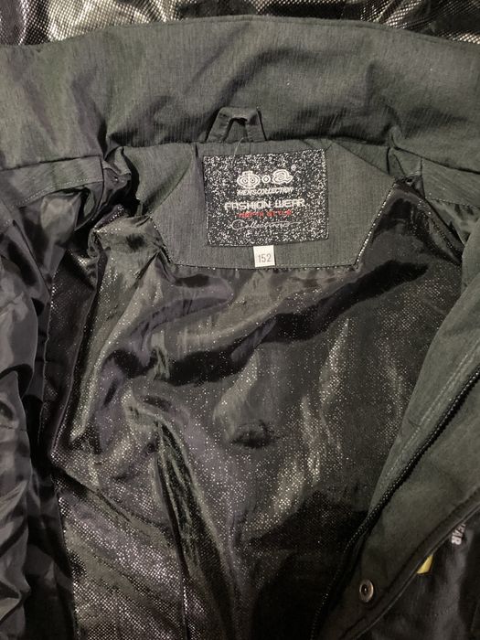 Продам ветровку для мальчика