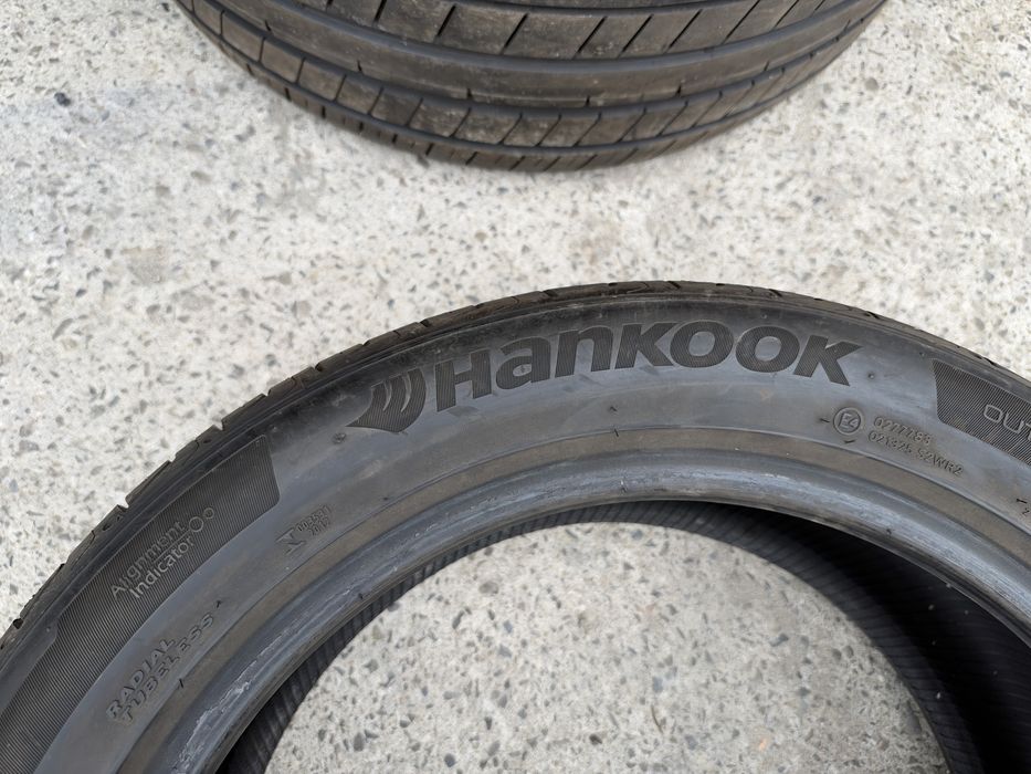2бр. ОТЛИЧНИ Летни Гуми С Борд 235/50R/19 -HANKOOK- DOT:0922- 7.4мм.